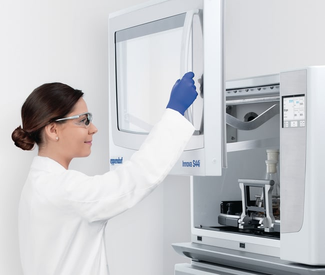 Eppendorf Innova S44i - Stackable Incubator Shaker